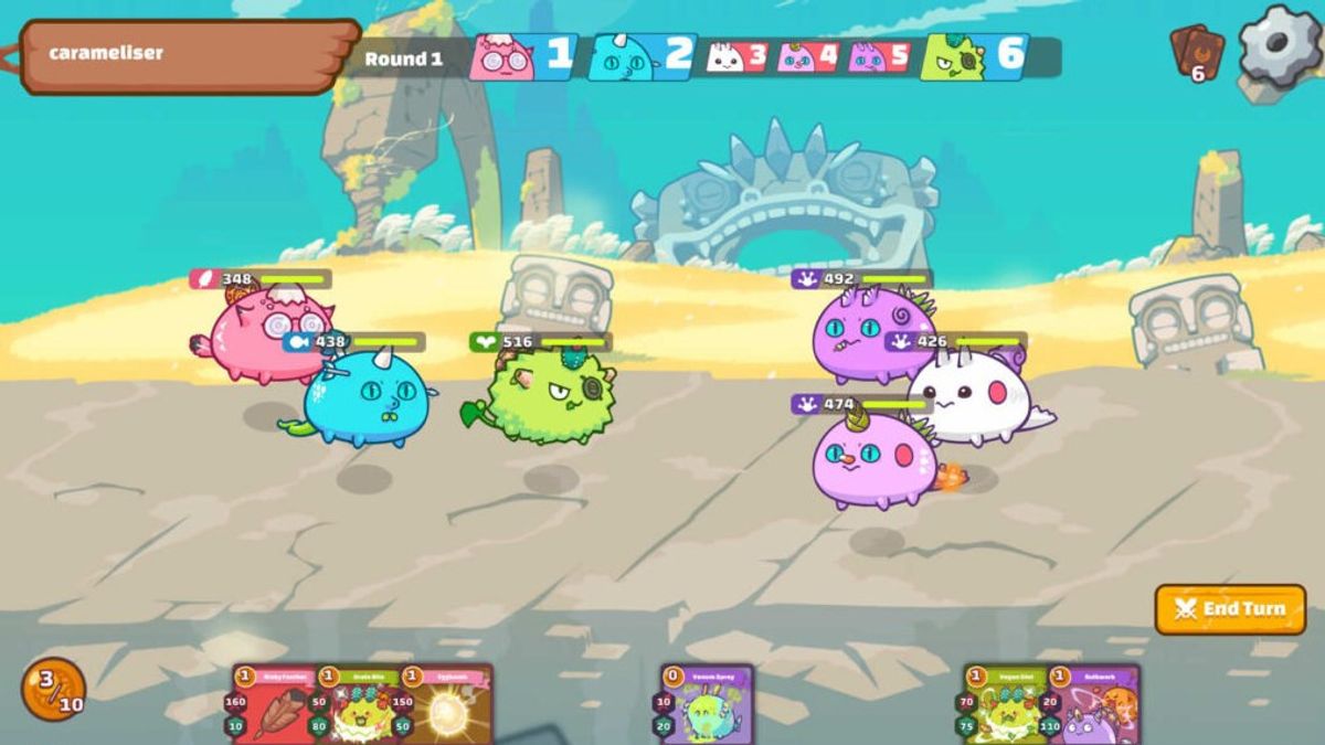 Turn-based play to earn crypto game battle with collectible creatures